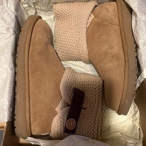 UGG boots in like new condition size 8
